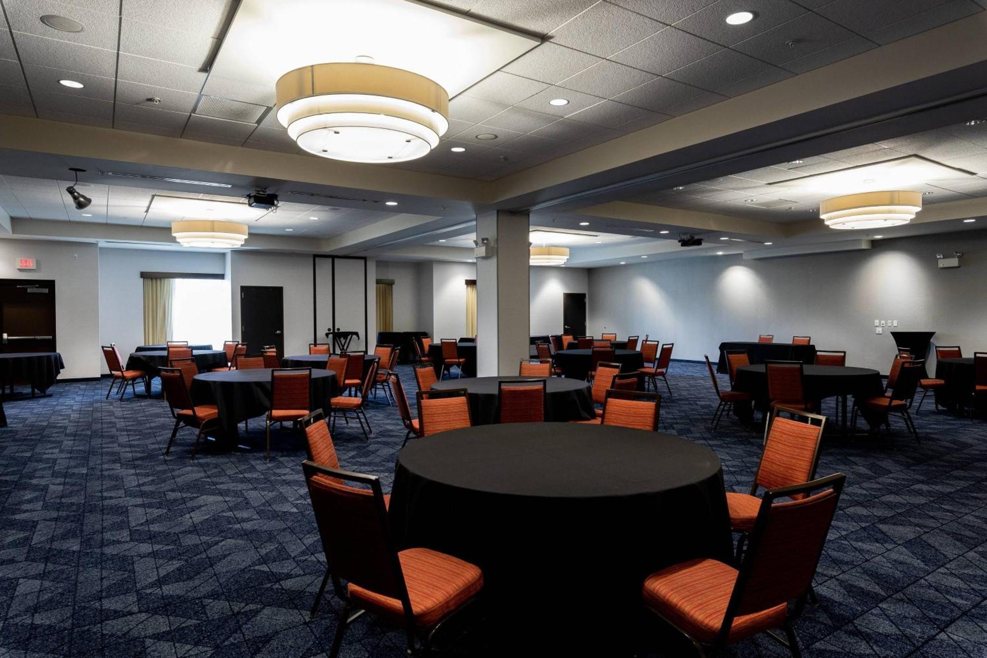 Courtyard By Marriott Cincinnati Midtown/Rookwood מראה חיצוני תמונה