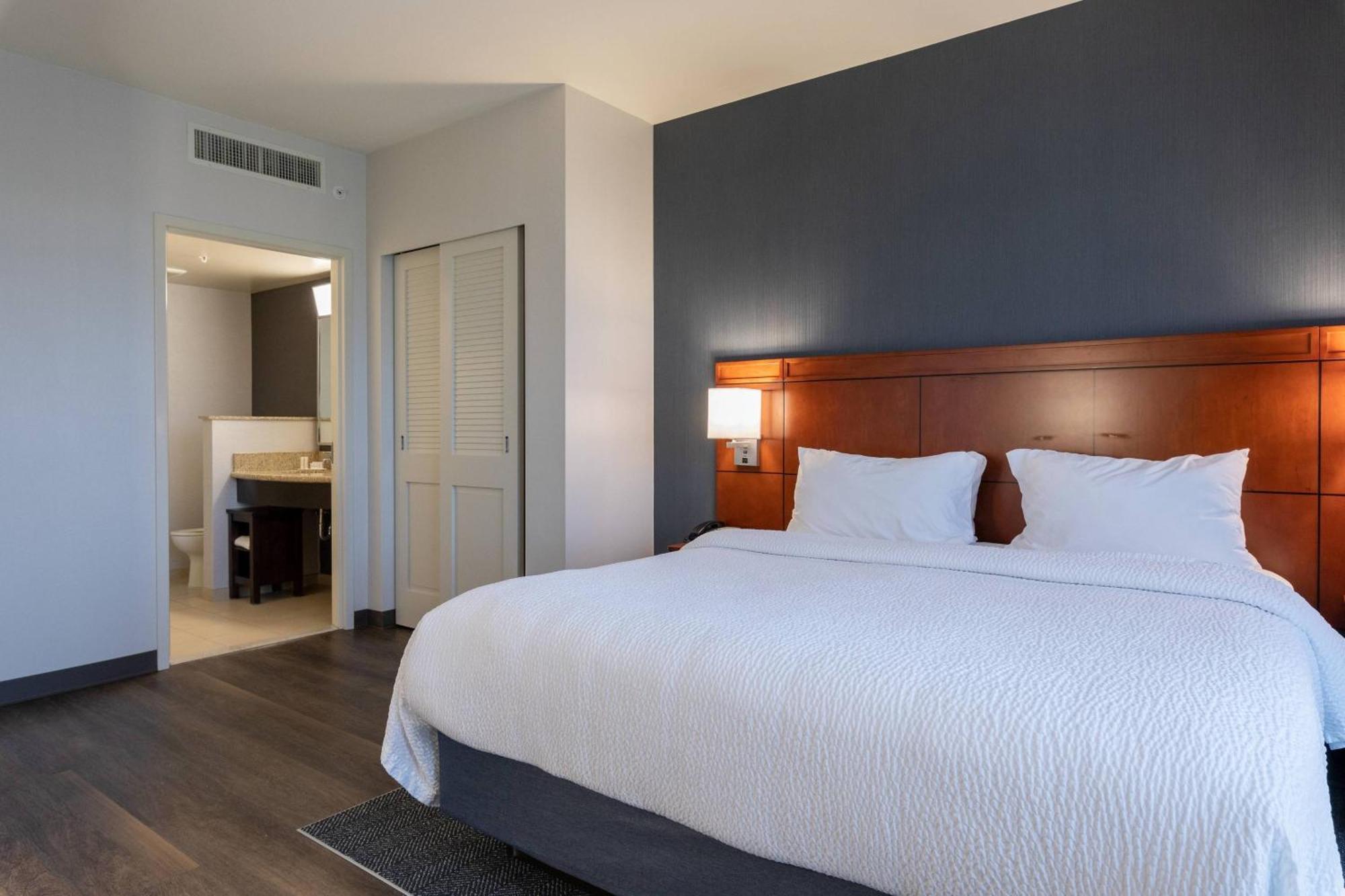 Courtyard By Marriott Cincinnati Midtown/Rookwood מראה חיצוני תמונה