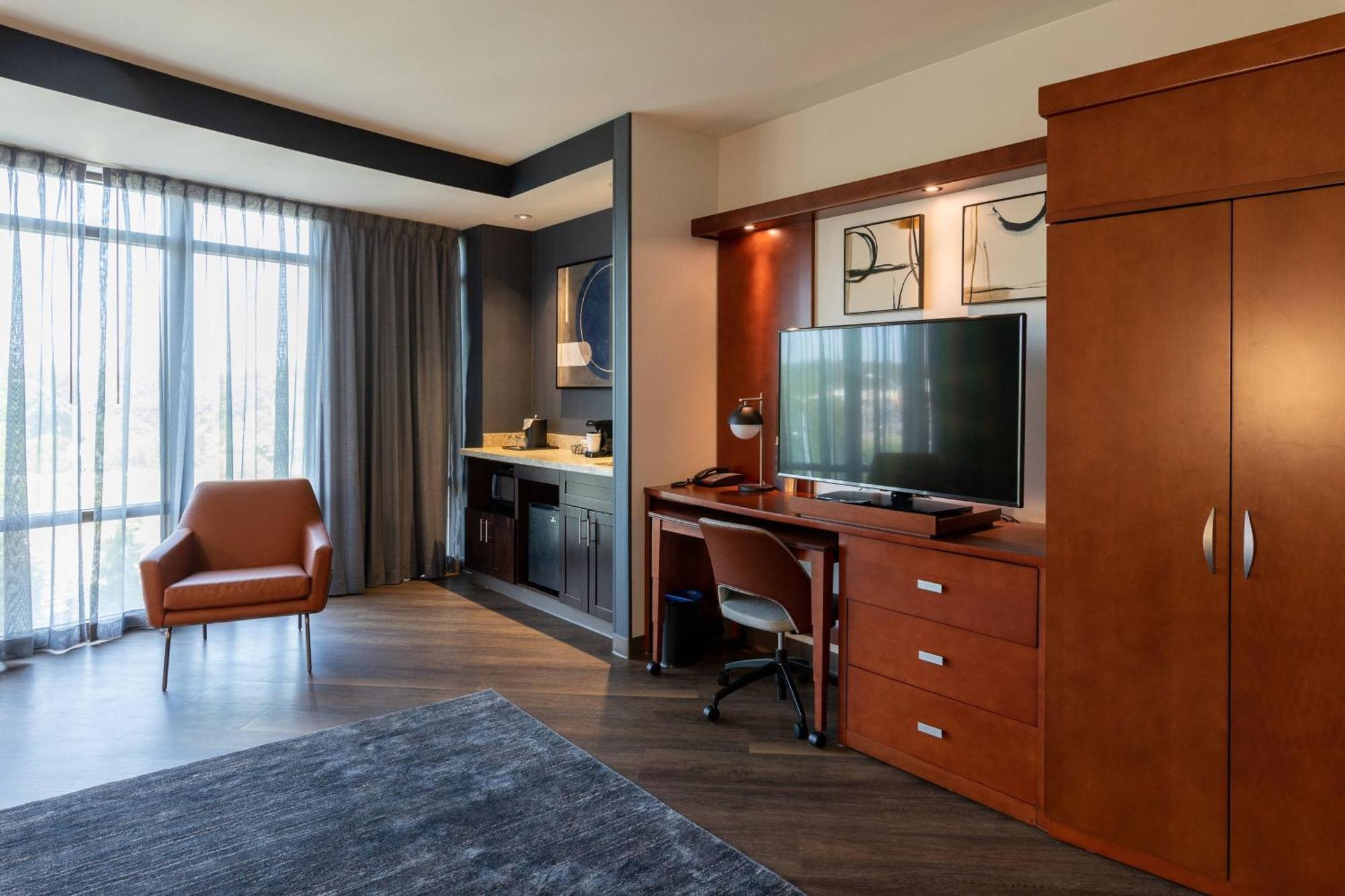 Courtyard By Marriott Cincinnati Midtown/Rookwood מראה חיצוני תמונה