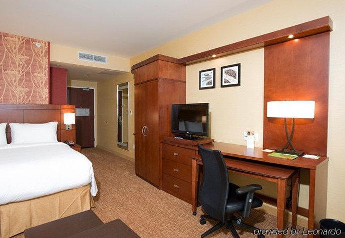 Courtyard By Marriott Cincinnati Midtown/Rookwood מראה חיצוני תמונה